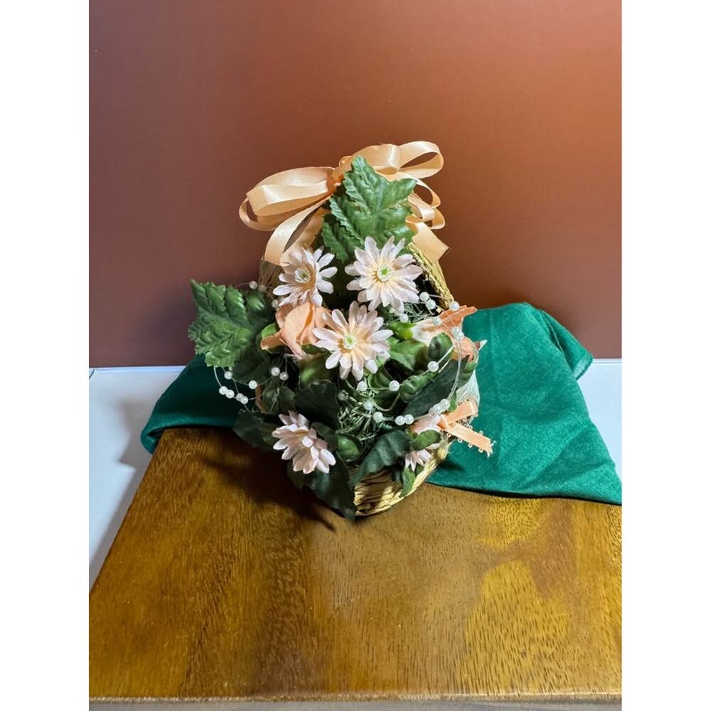 Cute Woven Floral Bird Music Box